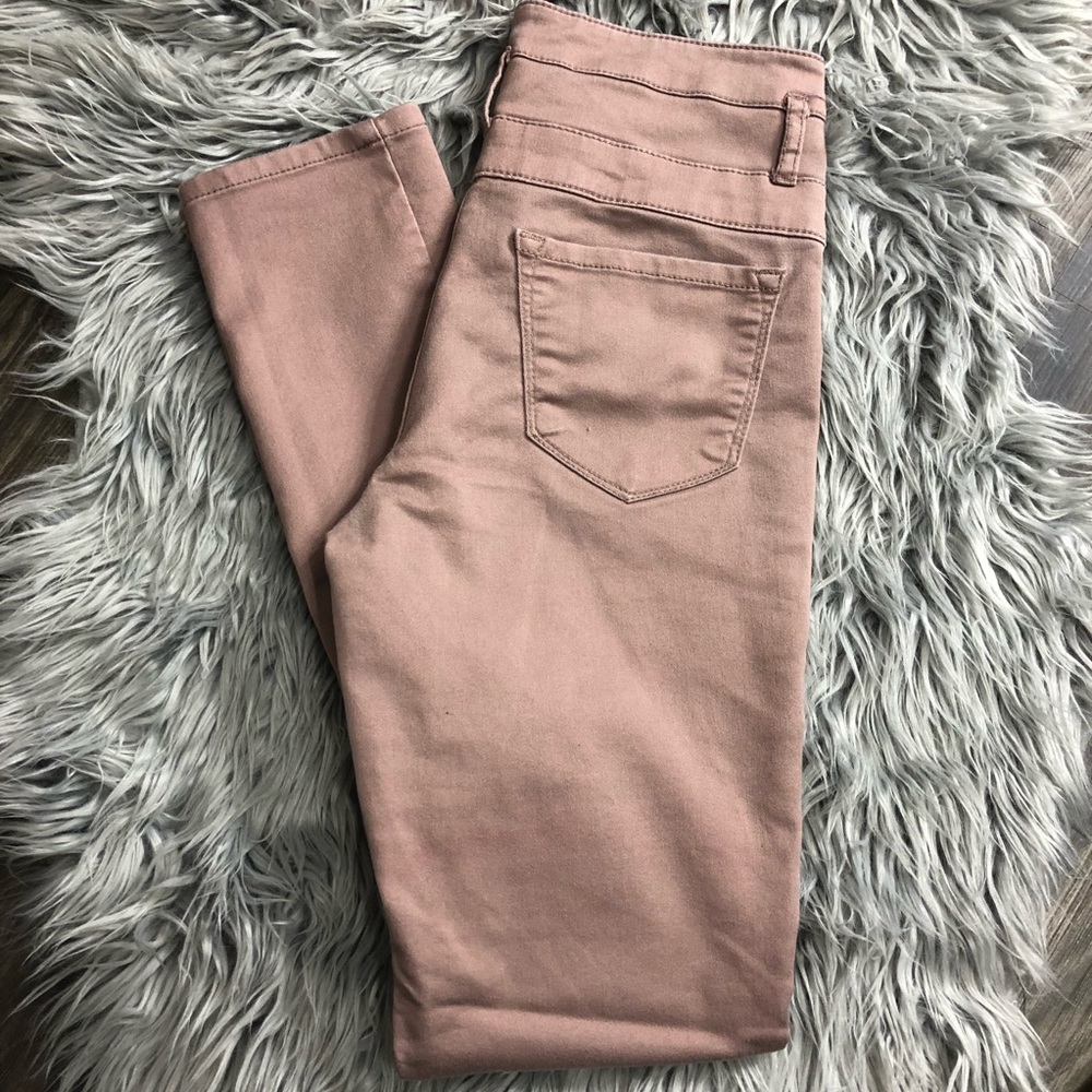 Charlotte Russe - Refuge